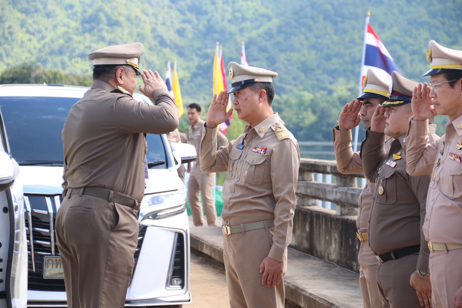 title - สำนักงานการปฏิรูปที่ดินจังหวัดเพชรบูรณ์ ร่วมลงพื้นที่ติดตามการดำเนินงานอ่างเก็บน้ำห้วยใหญ่ อันเนื่องมาจากพระราชดำริ อำเภอเมืองเพชรบูรณ์ จังหวัดเพชรบูรณ์